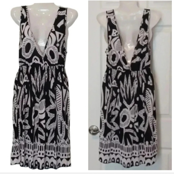 💙🏍 summer dress with a low front and back neck line - Picture 1 of 8